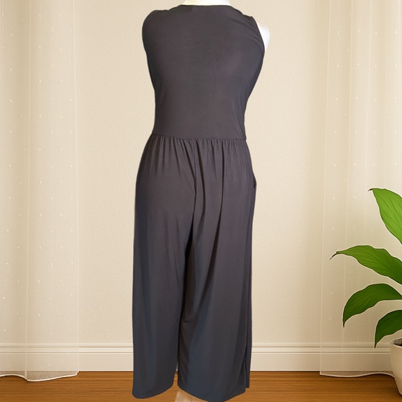 Gilli Black Sleeveless Jumpsuit – Size XL – New Without Tags - Picture 2 of 4